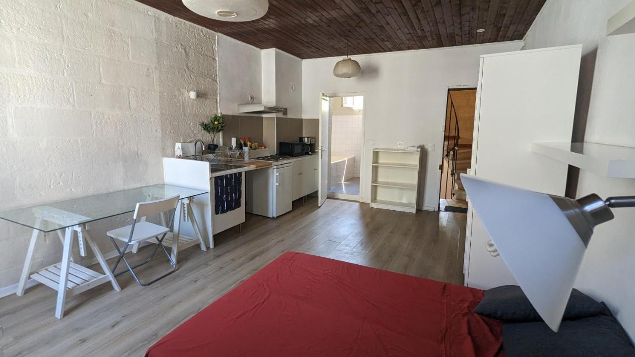 Hypercentre, Place Pie, Residence Amphoux Charmants Appartements Ou Studio Proche De La Gare Parkings Et Palais Des Papes Авиньон Экстерьер фото