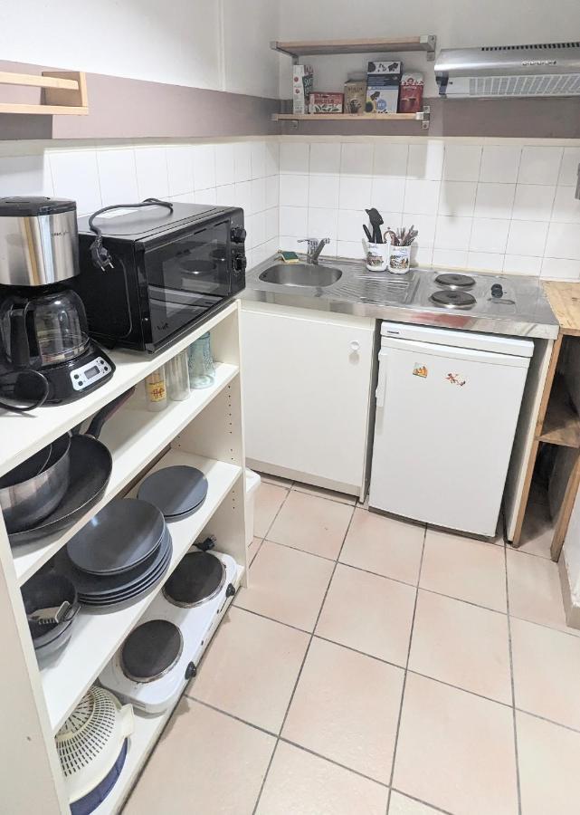 Hypercentre, Place Pie, Residence Amphoux Charmants Appartements Ou Studio Proche De La Gare Parkings Et Palais Des Papes Авиньон Экстерьер фото