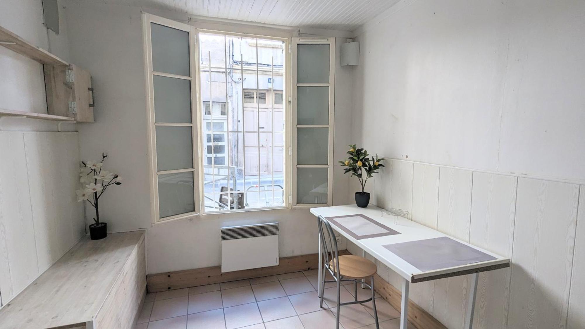Hypercentre, Place Pie, Residence Amphoux Charmants Appartements Ou Studio Proche De La Gare Parkings Et Palais Des Papes Авиньон Экстерьер фото